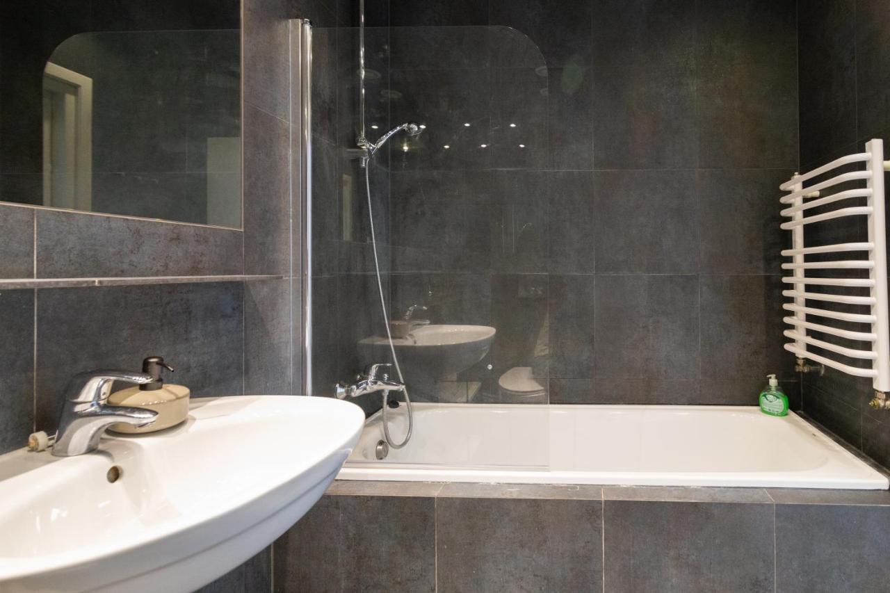 Appartamento Pearl Loft In The Center Of Cracovia Esterno foto